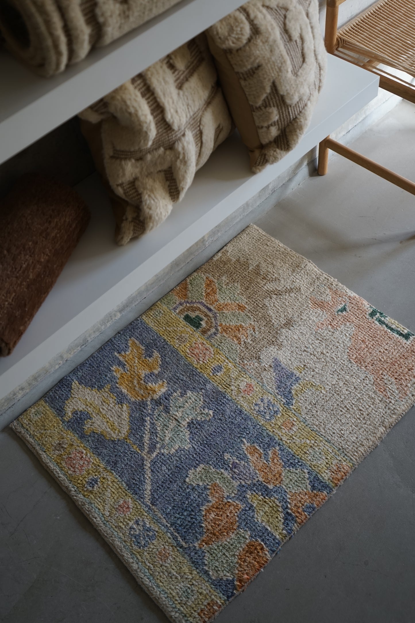 TURKEY VINTAGE SMALL RUG BEIGE FLOWER 85 × 66 cm No.TR25188