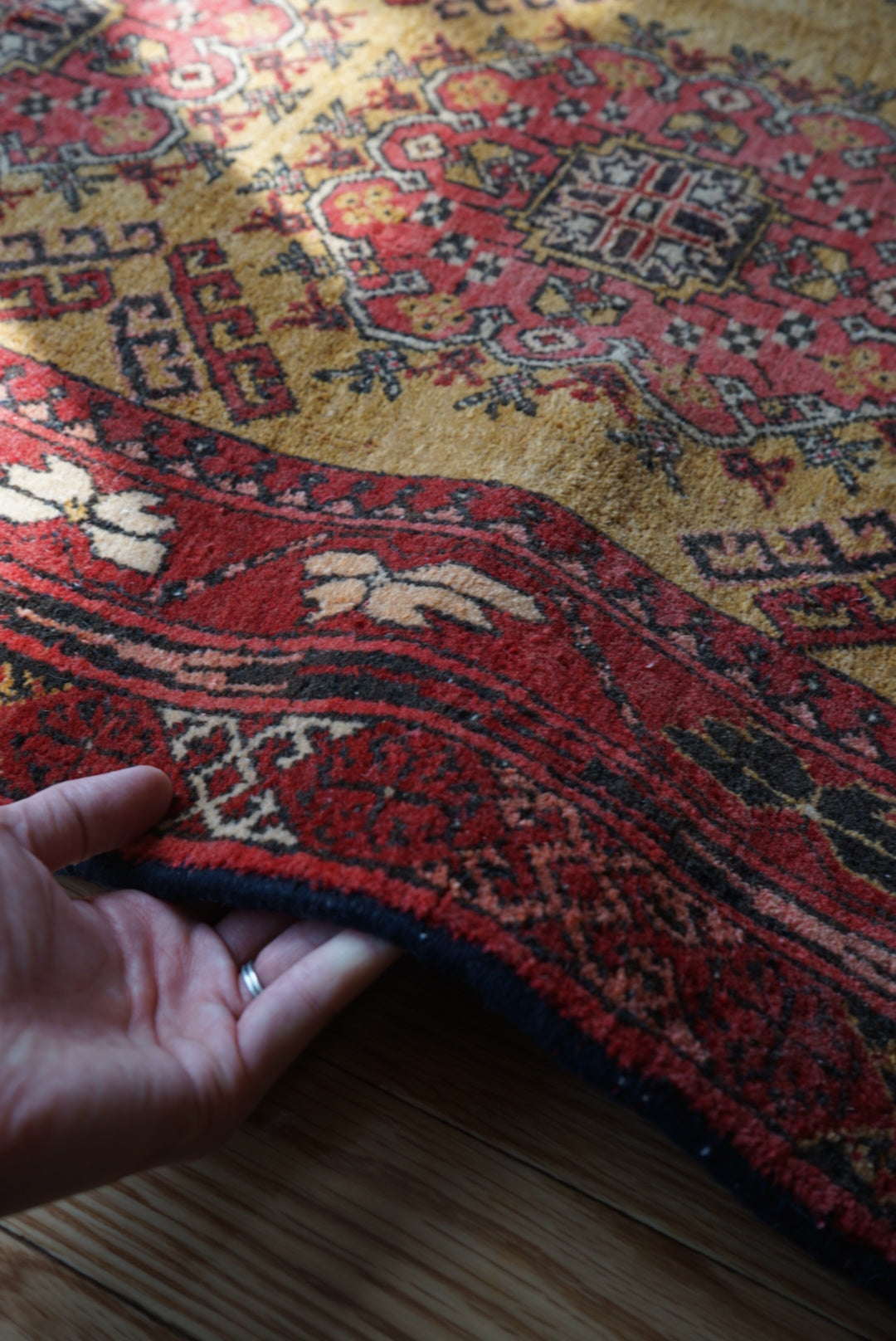 Afghanistan Old Turkmen Yellow Mustard 1950年代 188 × 123 cm No.AF2520