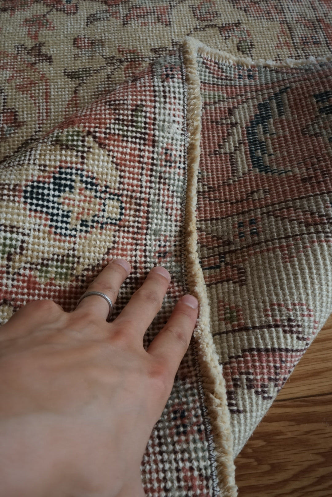 Türkiye Old Isparta Floral Pink , Beige 1970年代 250 × 154 cm No.TR25496 / 国内送料無料