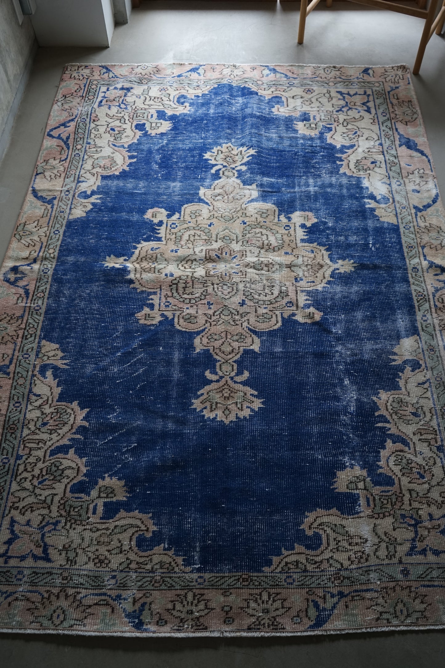 TURKEY OLD ISPARTA BLUE 1970年代 236 × 163 cm No.TR25205