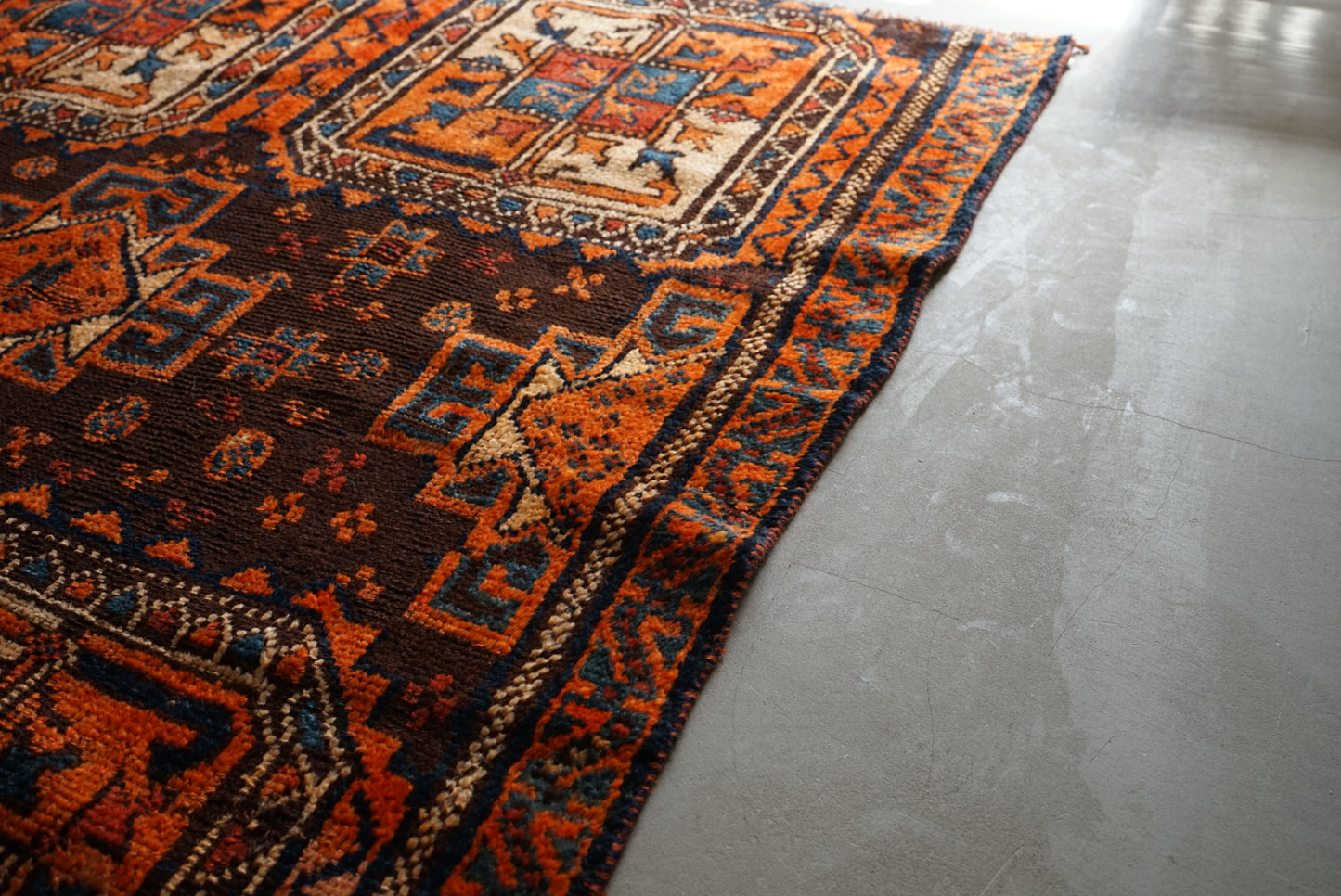 店頭販売 IRAN ANTIQUE SHIRAZ LORI 1860年代 142 × 123 cm