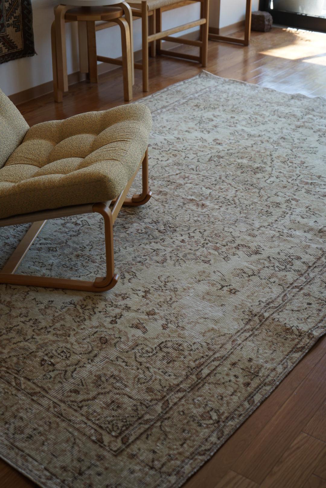 Türkiye Old Isparta Medallion Sweet Beige 1960年代 262.5 × 159.5 cm No.TR25401