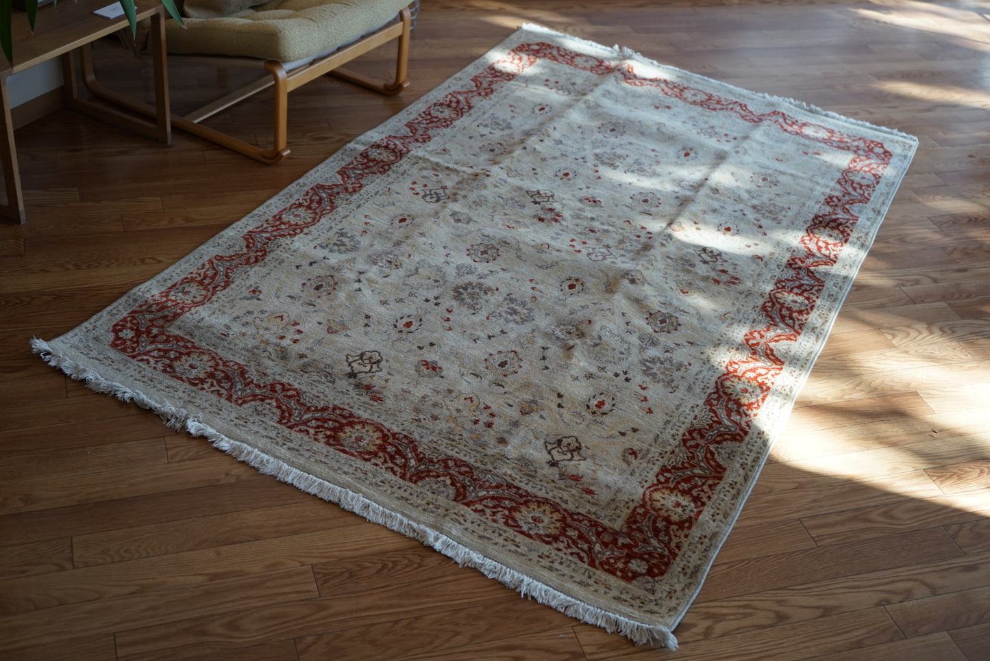 Türkiye Old Anatoria Beige , Red 1960年代 222 × 136 cm No.TR25551 / 国内送料無料・羊毛手織り絨毯