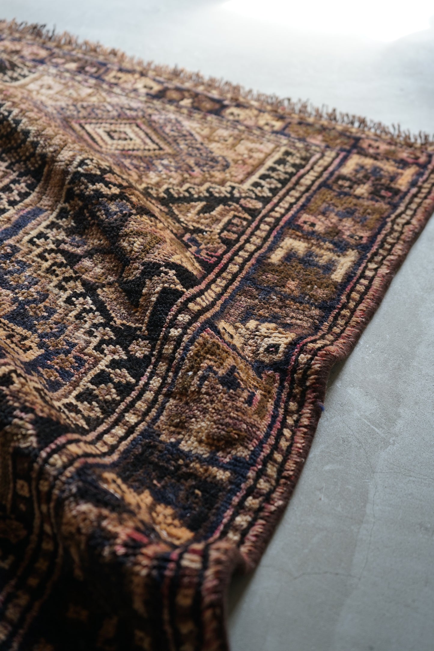 店頭販売 Iran Antique Shiraz Khamseh Dolkhani 1770年代 186 × 131 cm