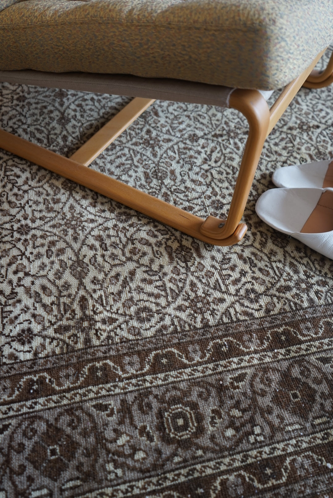 Türkiye Old Kayseri Beige , Brown Flower 1970年代 210 × 142 cm No.TR25388