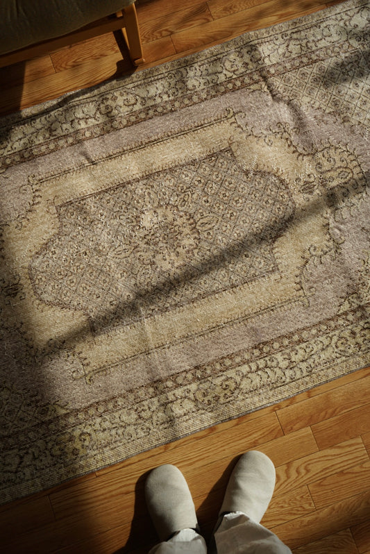 Türkiye Old Isparta Pale Purple 1970年代 207 × 116.5 cm No.TR25435