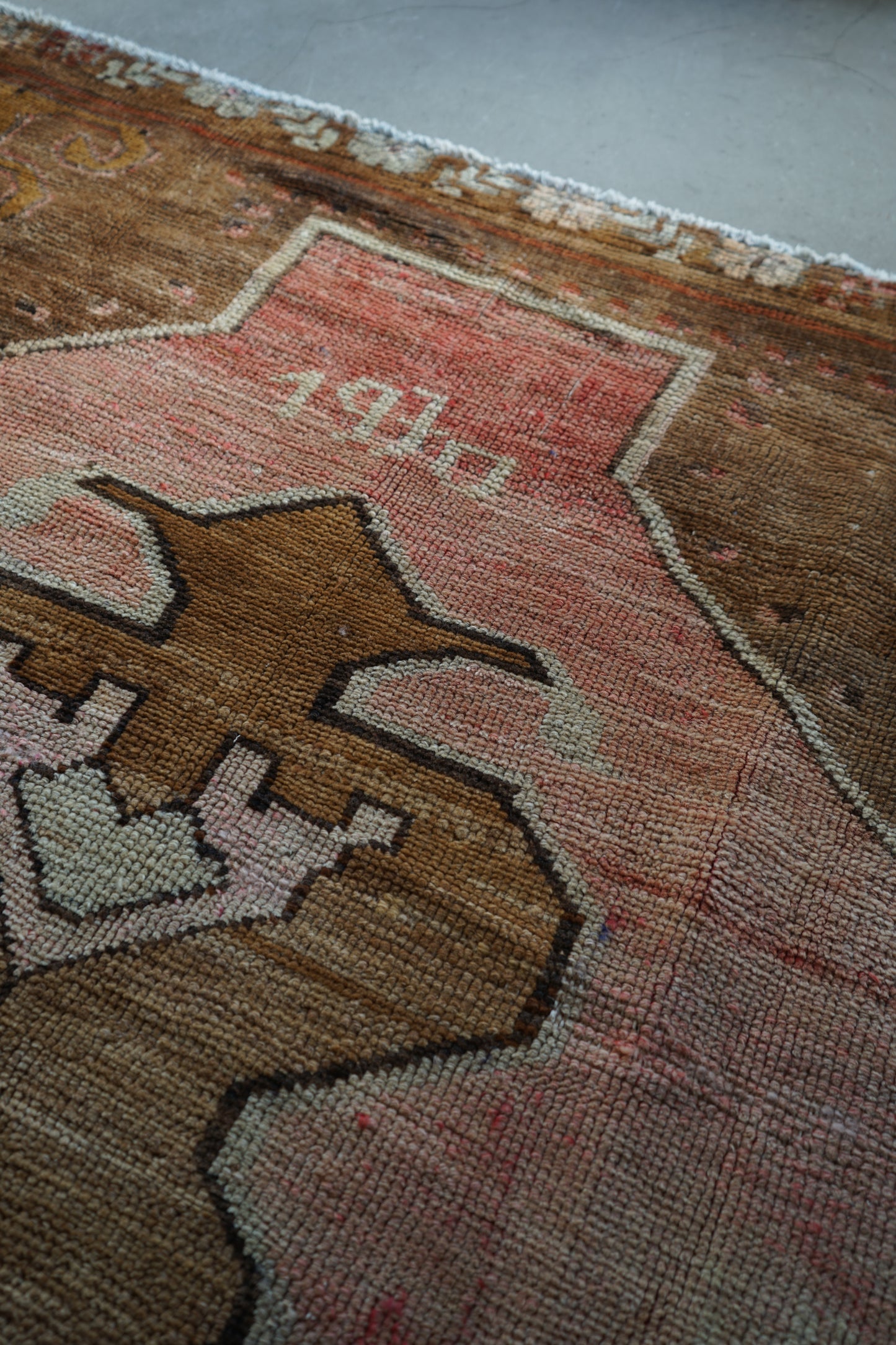 TURKEY OLD OUSHAK SALMON PINK 1970年代 286 × 162 cm No.TR25197