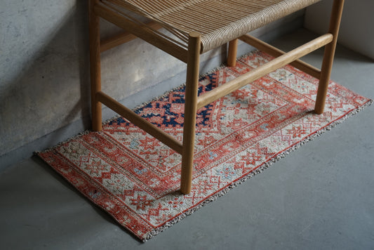 Türkiye Old Oushak Red Small size 1970年代 96.5 × 44 cm No.TR25241