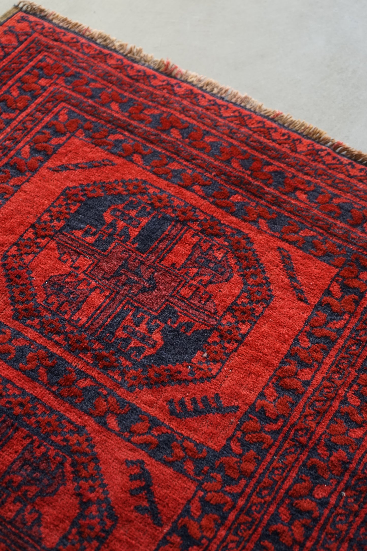 AFGHANISTAN OLD TURKMEN ELEPHANT FOOT 1970年代 112 × 75 cm No.AF2515