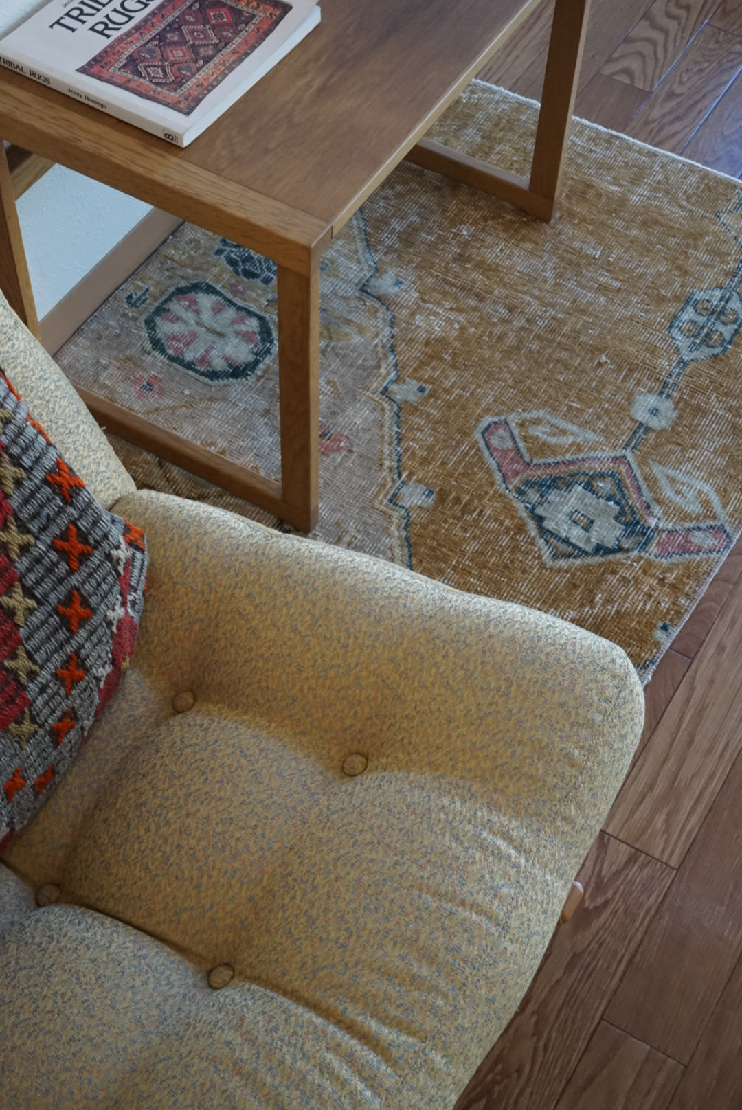 Türkiye Old Oushak Beige , Brass 1970年代 85 × 70 cm No.TR25479 / 国内送料無料