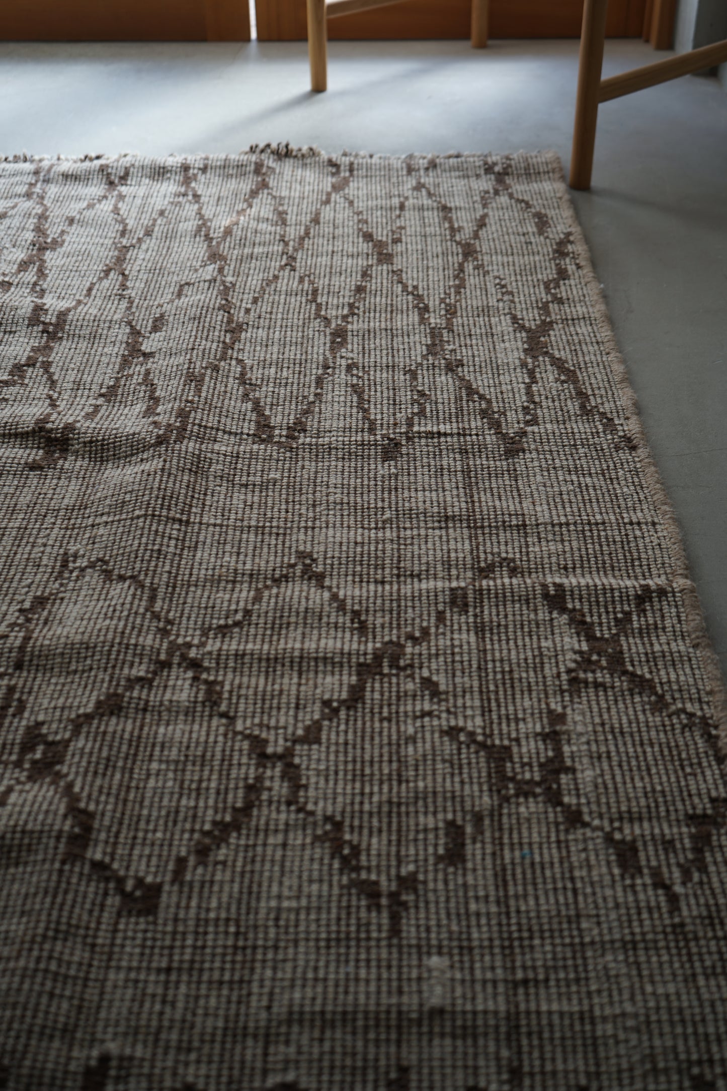 店頭販売 ORIGINAL IRAN QASHQAI KILIM " TRIBE " 204 × 142 cm