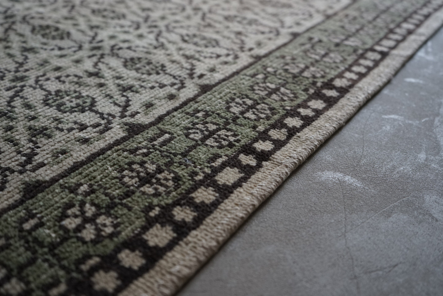 Türkiye Old Isparta Beige , Green 1970年代 219 × 127.5 cm No.TR25252