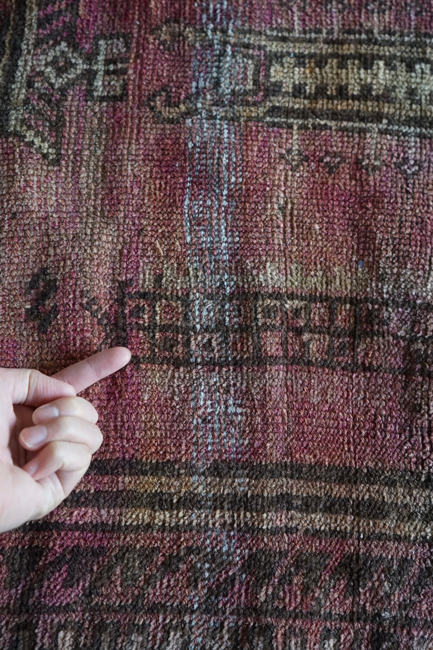 TURKEY OLD SHABBY PURPLE SMALL SIZE 1970年代 126 × 105 cm No.TR25216