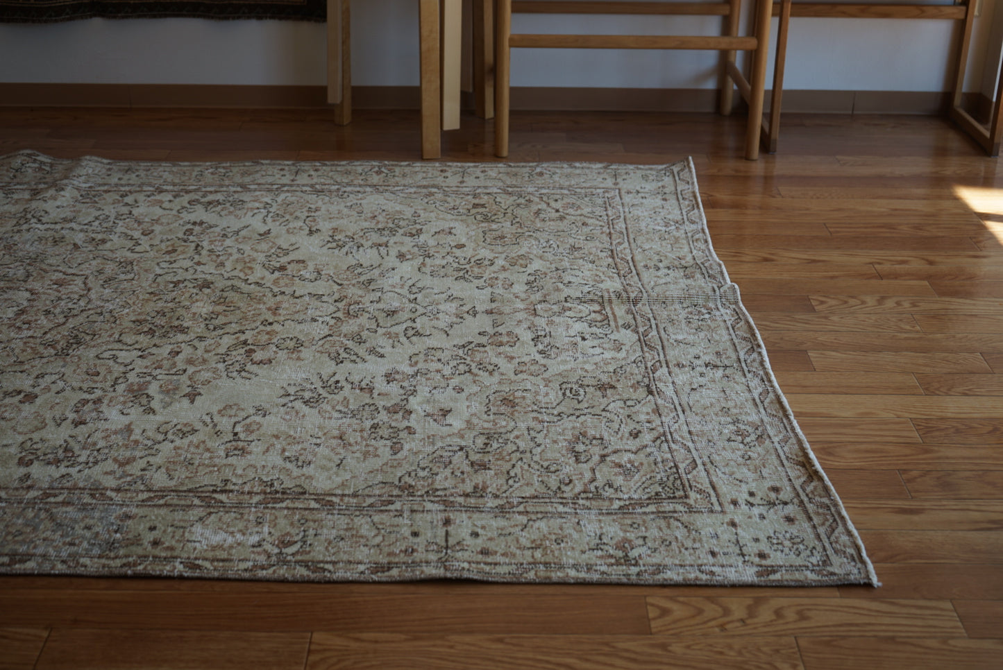 Türkiye Old Isparta Medallion Sweet Beige 1960年代 262.5 × 159.5 cm No.TR25401