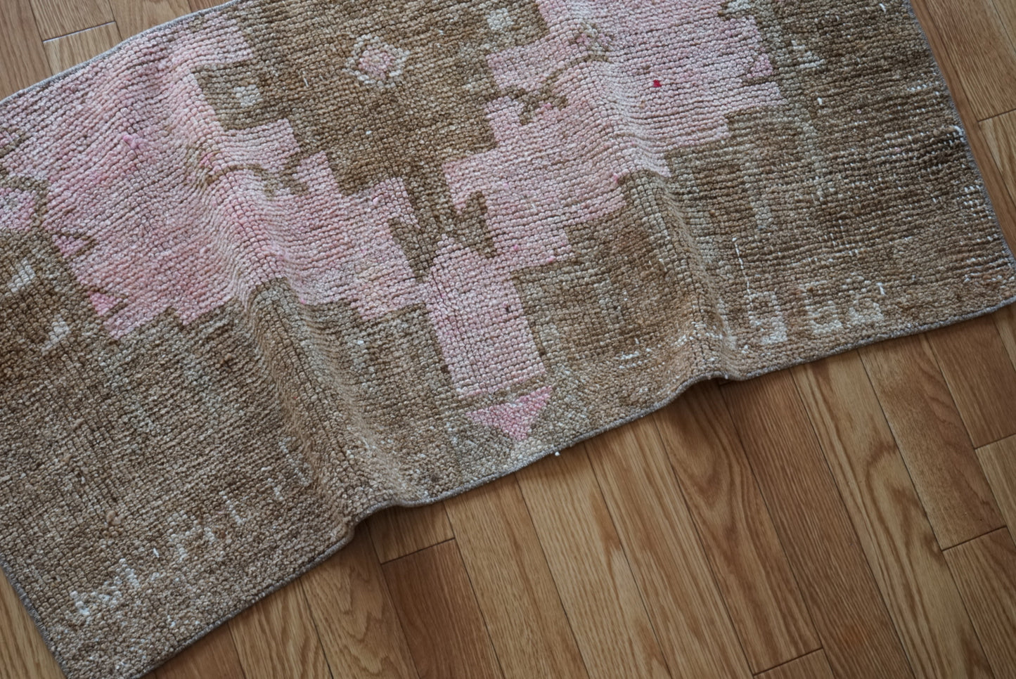 Türkiye Old Oushak Pink , Brown 1968年代 116 × 54 cm No.TR25502 / 国内送料無料