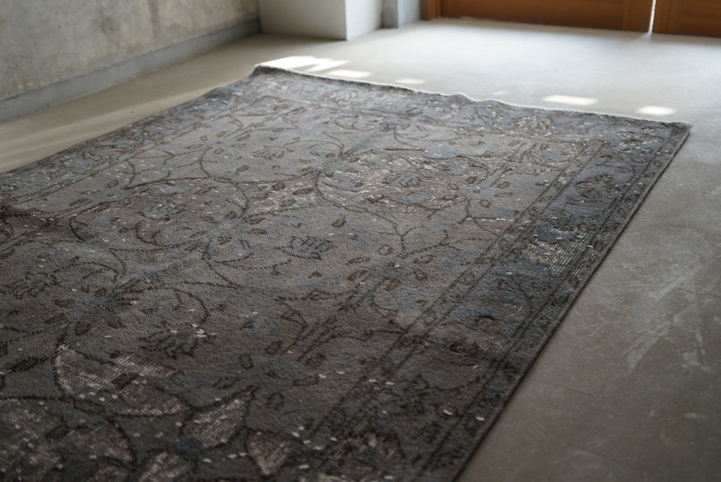 TURKEY OLD CHARCOAL GREY 1970年代 200 × 112 cm No.TR25154