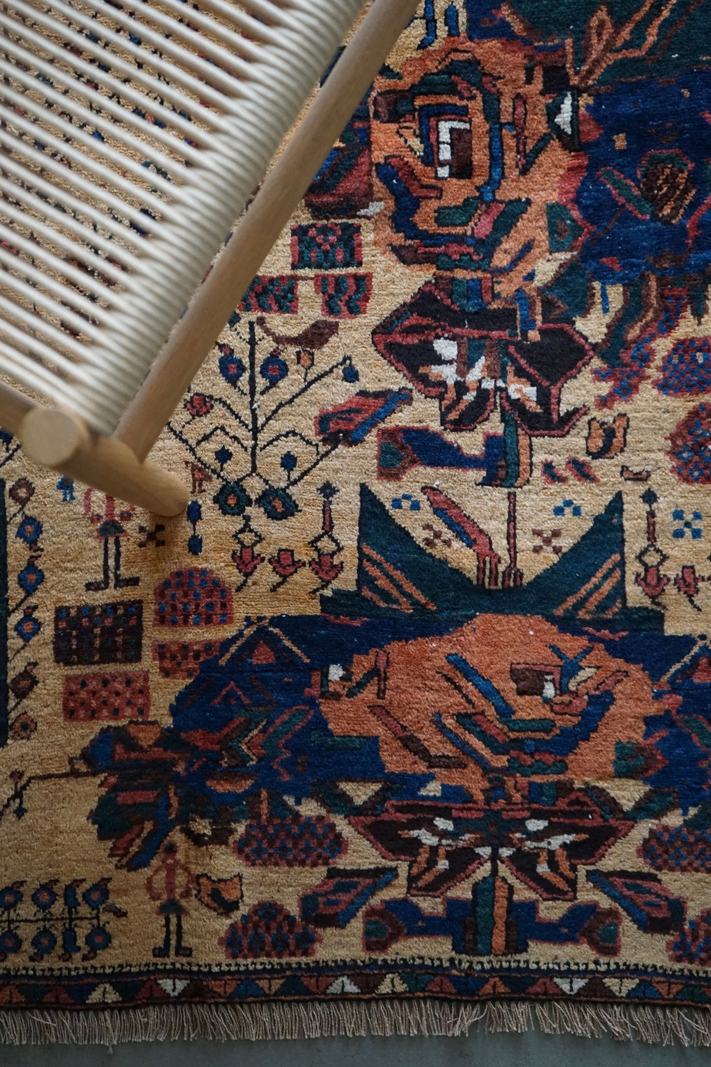 店頭販売 IRAN ANTIQUE QASHQAI SHIRAZ NEYRIZ 1770年代 114 × 129 cm