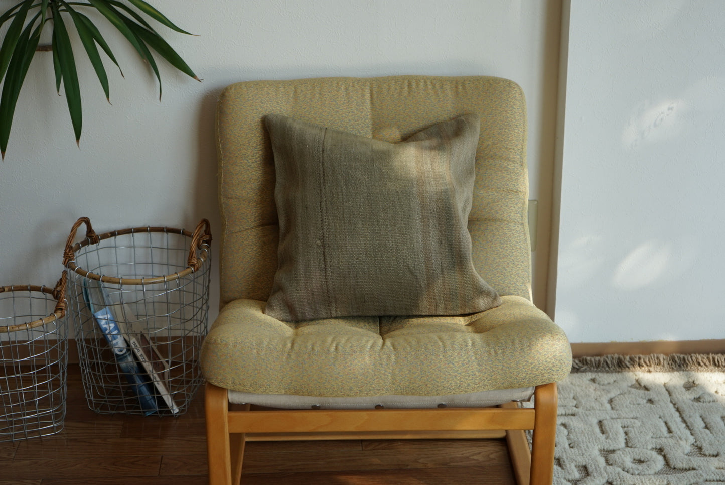 Türkiye Old Kilim Cushion Cover Sage Green Stripe Design 46 × 45 cm No.TR25562 / 送料無料・羊毛手織りキリム