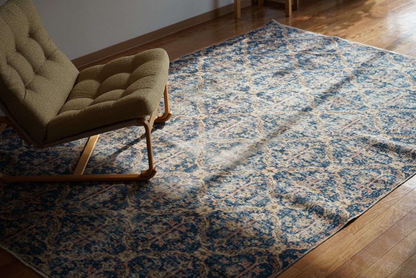 Türkiye Old Isparta Blue 1970年代 255 × 176.5 cm No.TR25434