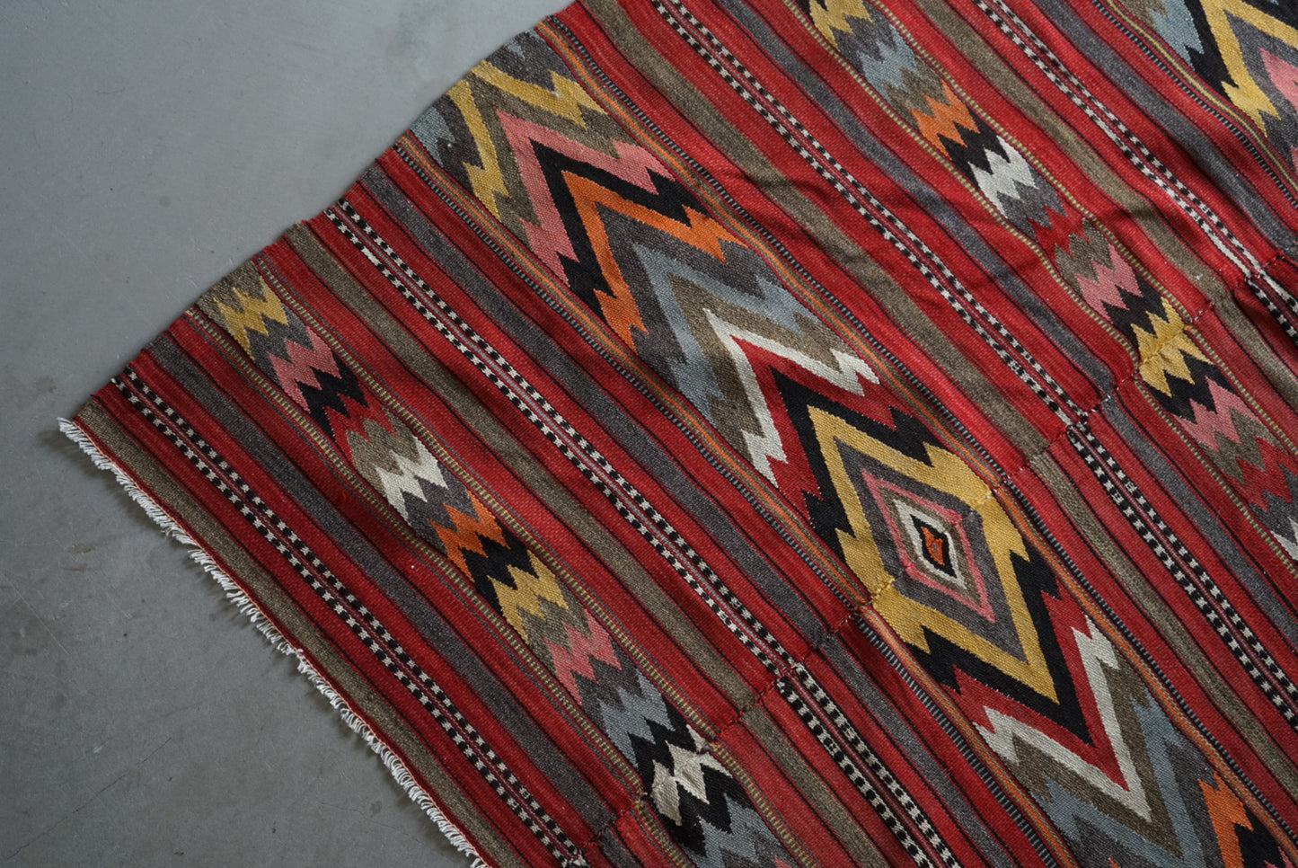 TURKEY BALKAN OLD KILIM 1950-1960年代 159 × 116 cm