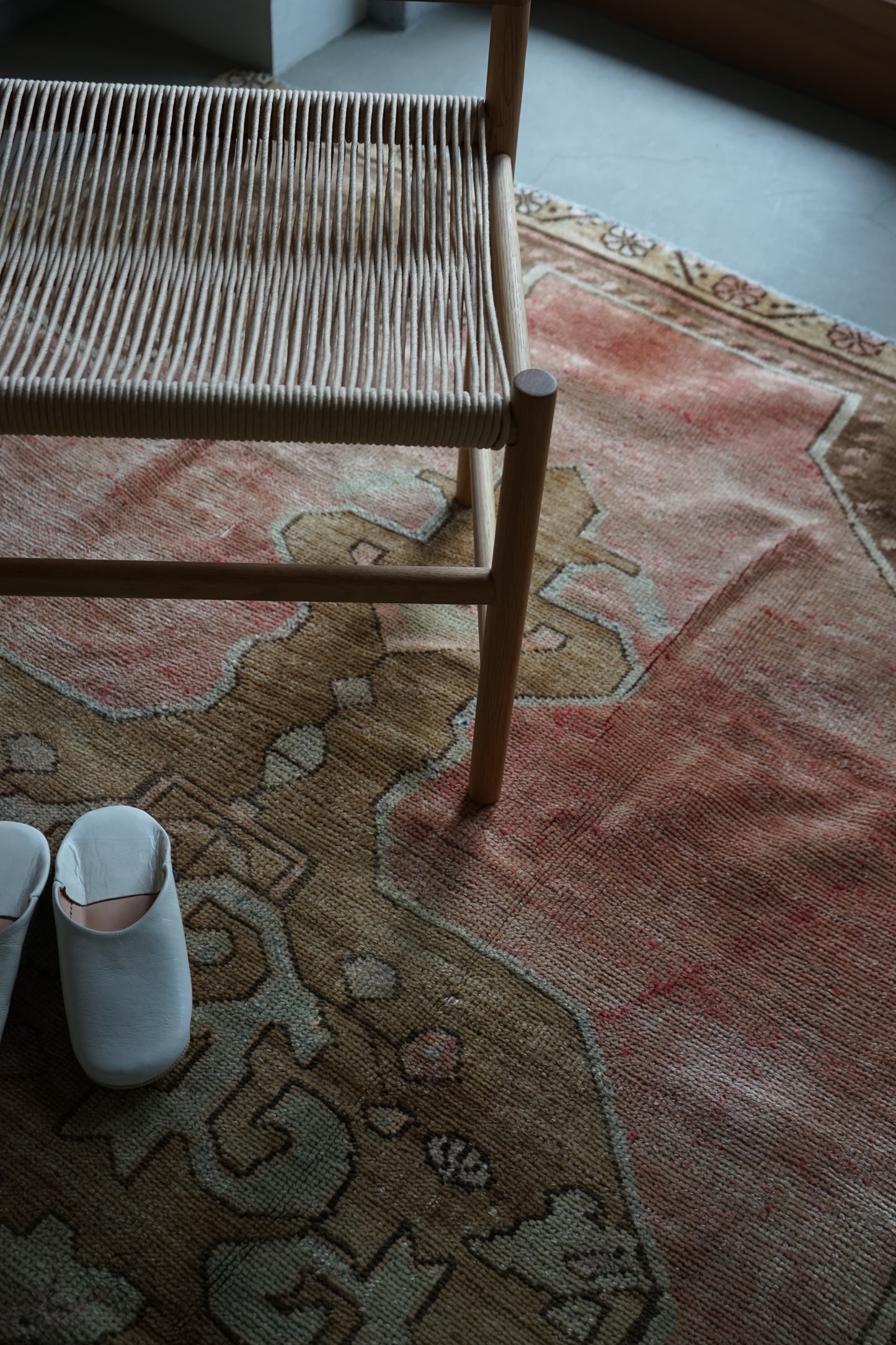 TURKEY OLD OUSHAK SALMON PINK 1970年代 286 × 162 cm No.TR25197