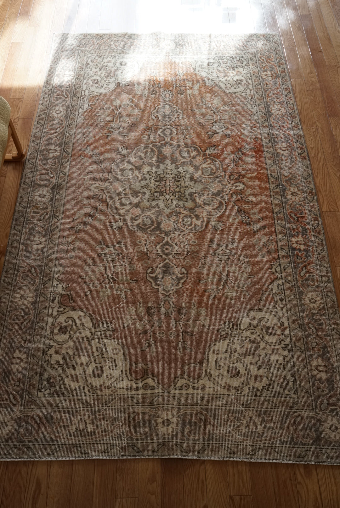 Türkiye Old Isparta Medallion Orange , Glay 1960年代 244 × 138.5 cm No.TR25478 / 国内送料無料・羊毛手織り絨毯