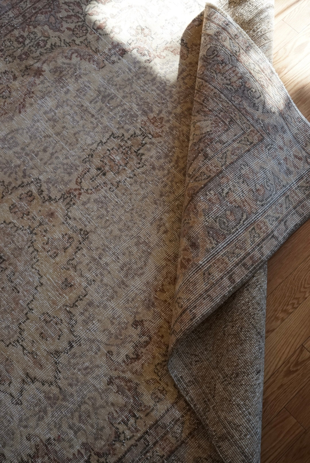 Türkiye Old Isparta Medallion Beige , Glay 1960年代 284 × 183.5 cm No.TR25476