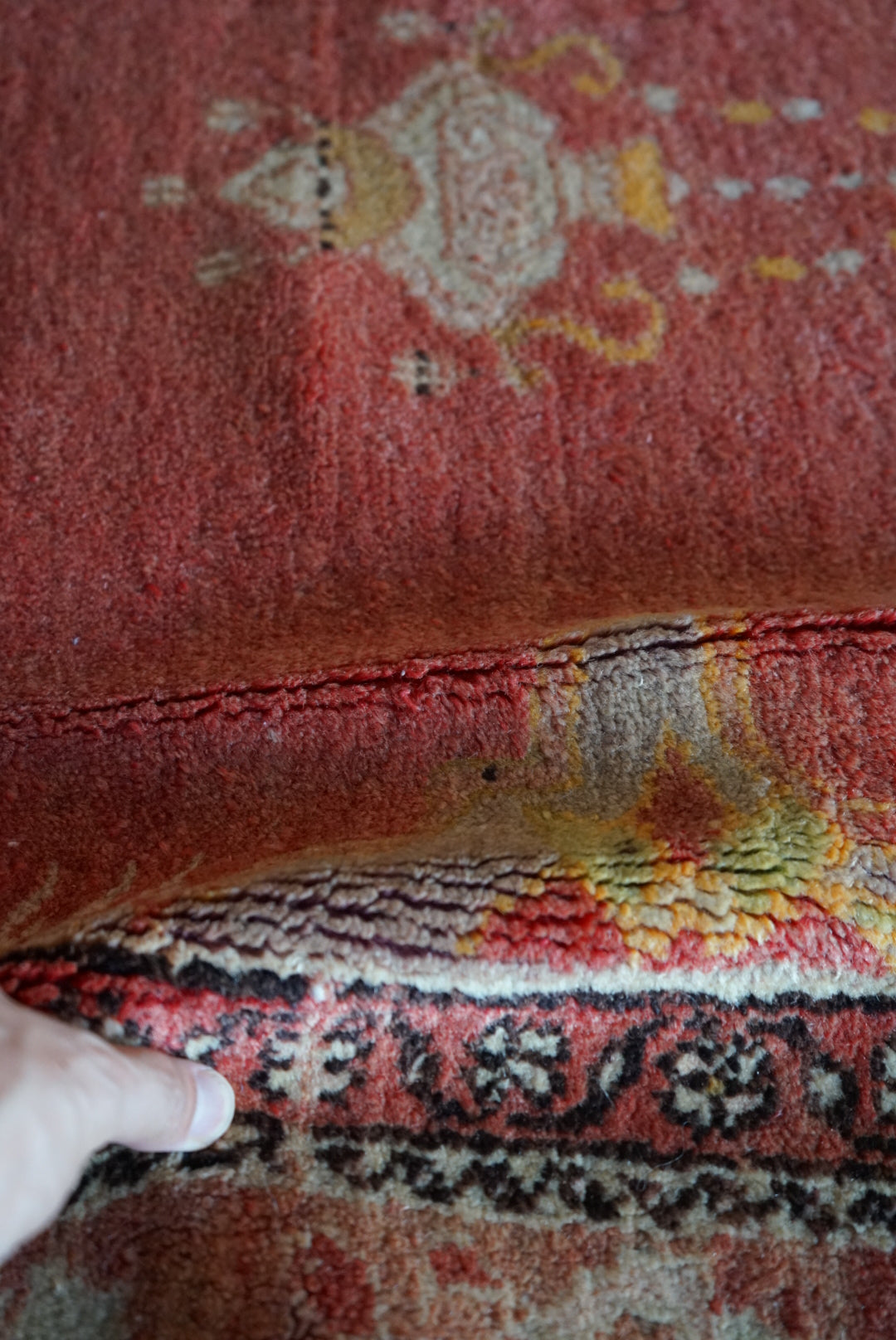 Tribal rug Türkiye Old Kayseri Prayer 1980年代 165 × 112 cm No.TR25535 / 国内送料無料・羊毛手織り絨毯