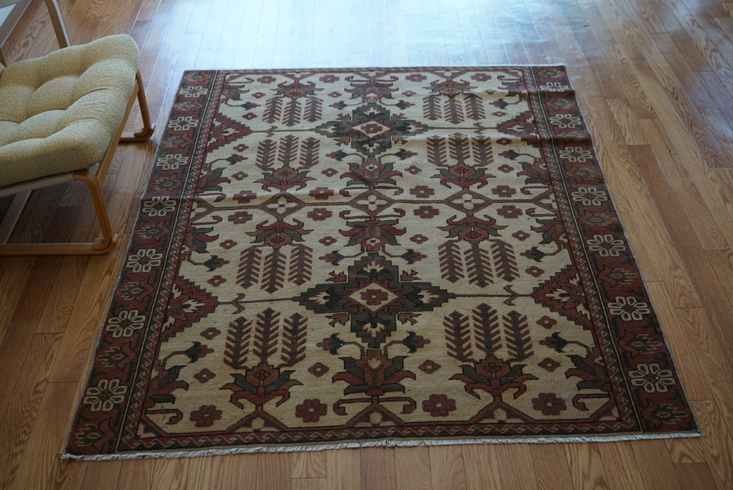 店頭販売 Türkiye Old Oushak Beige , Brown , Green 1970年代 164.5 × 143.5 cm No.TR25429