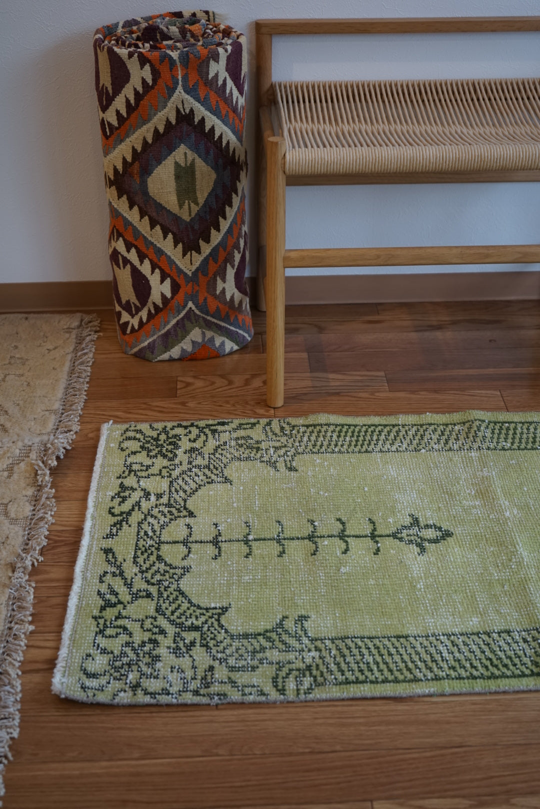 TURKEY OLD ISPARTA PRAYER RUG ARTICHOKE 1970年代 116 × 66 cm No.TR25201