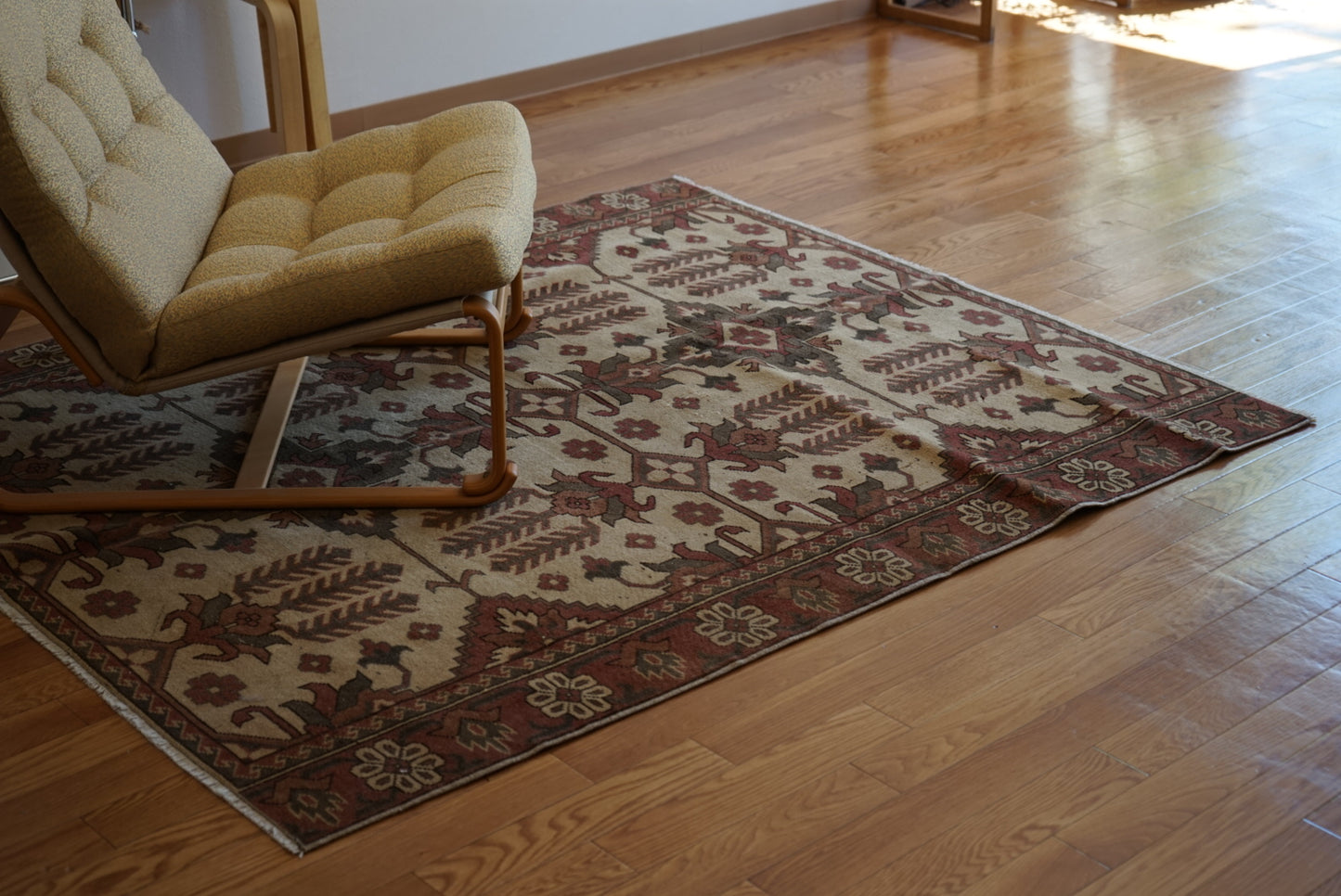 店頭販売 Türkiye Old Oushak Beige , Brown , Green 1970年代 164.5 × 143.5 cm No.TR25429