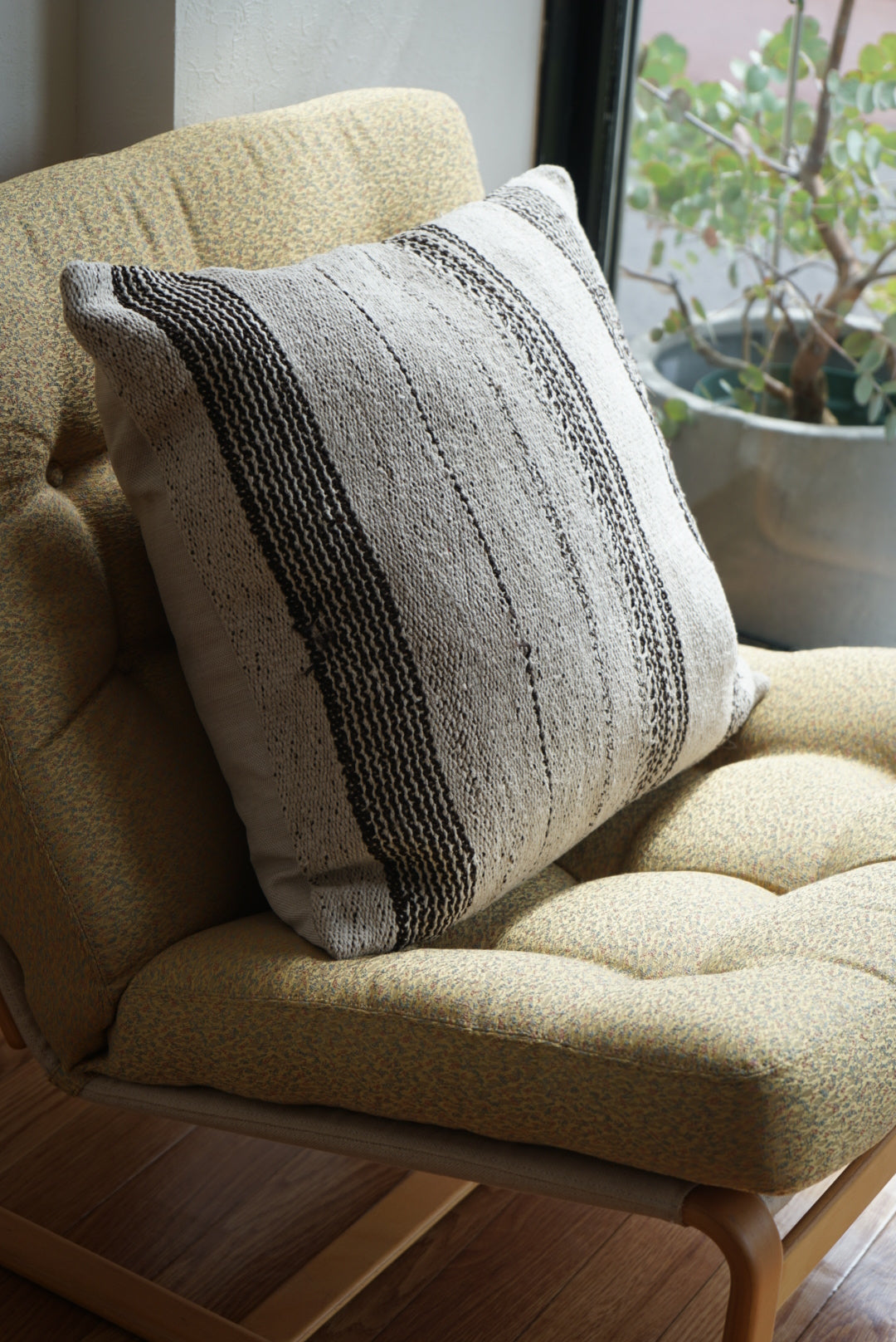 Türkiye Old Kilim Cushion Cover Stripe White , Black 50 × 50 cm No.TR25393