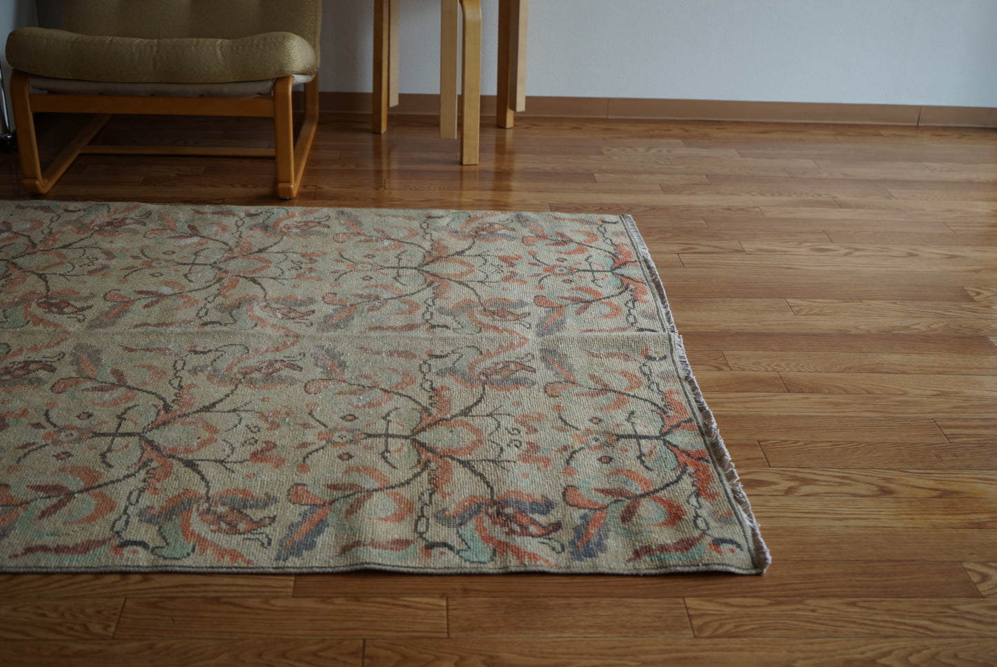 Türkiye Old Isparta Beige Floral 1970年代 218 × 136 cm No.TR25267