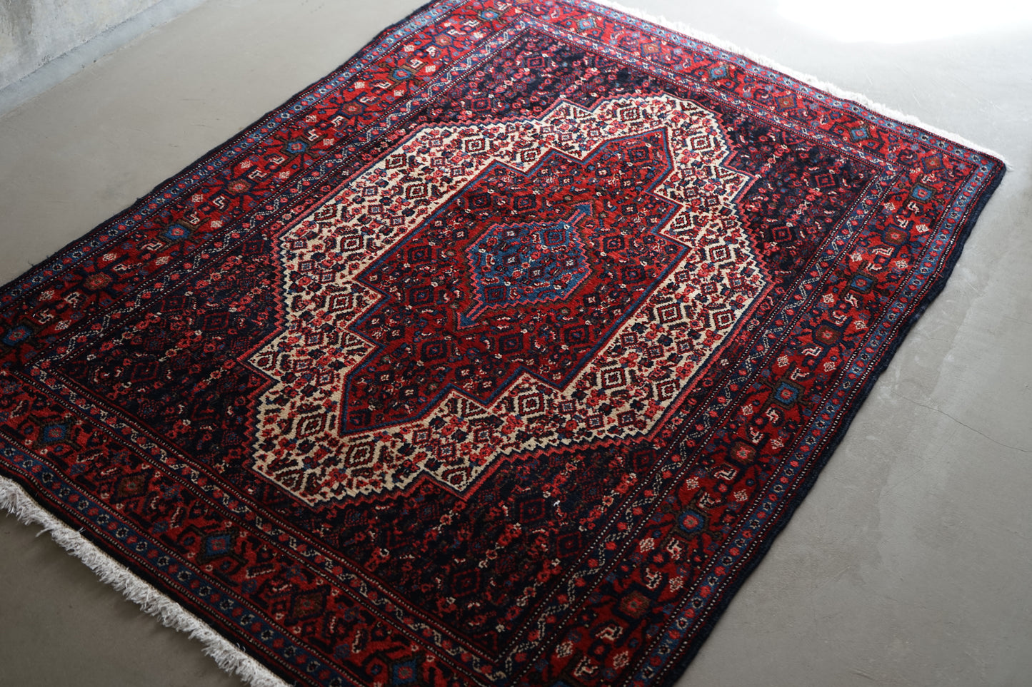 TURKEY OLD SANANDAJI DESIGN 1950年代 164 × 120 cm No.TR25110