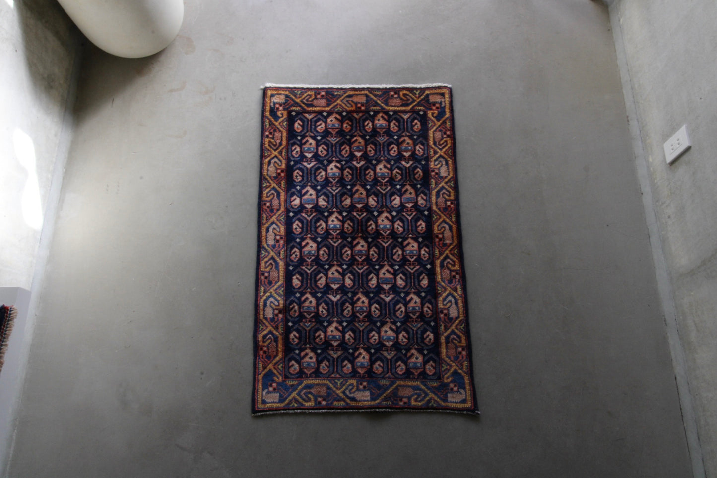 IRAN ANTIQUE VIS KHANSAR ISFAHAN 1900年代 110 × 66 cm / 3'6" × 2'1" ft