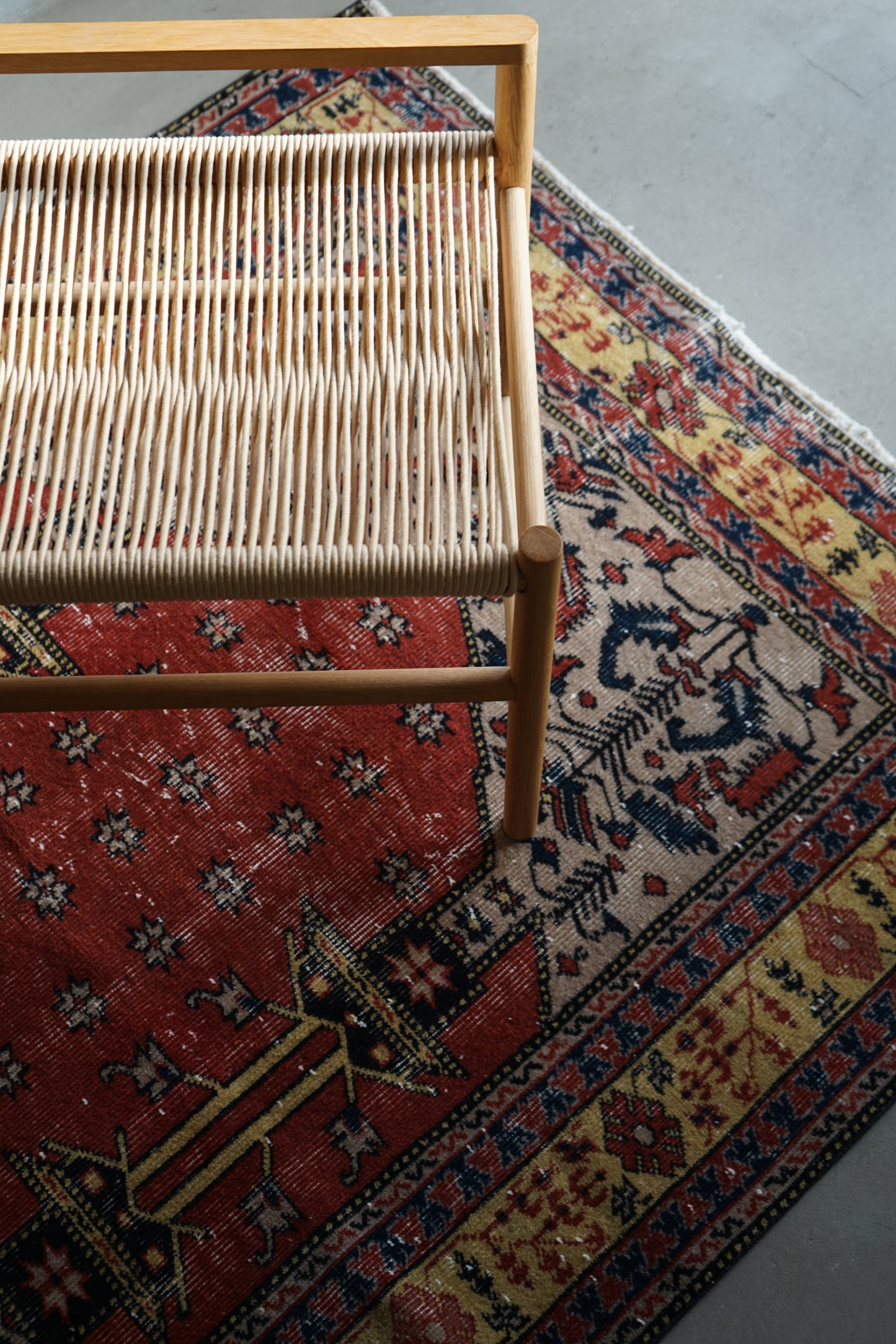 TURKEY VINTAGE ISPARTA PRAYER RUG 1950-1960年代 173 × 122 cm No.TR25174