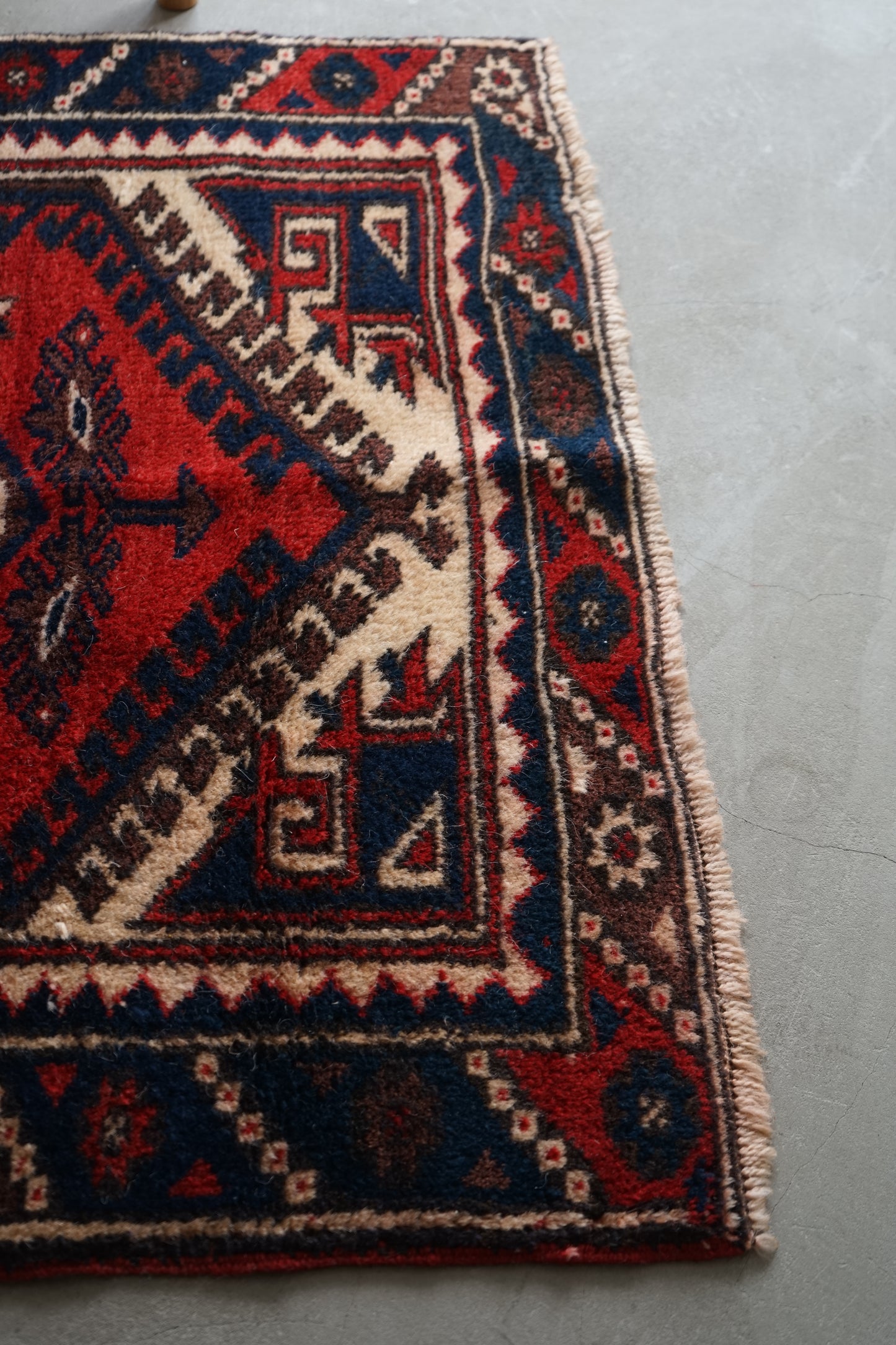 TURKEY VINTAGE ANATOLIA "NOMAD LIFE" 1980年代 109 × 85.5 cm