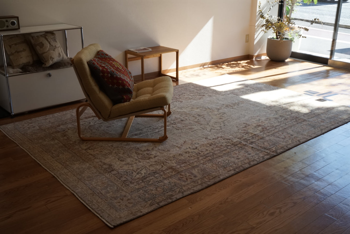 Türkiye Old Isparta Medallion Beige , Glay 1960年代 284 × 183.5 cm No.TR25476