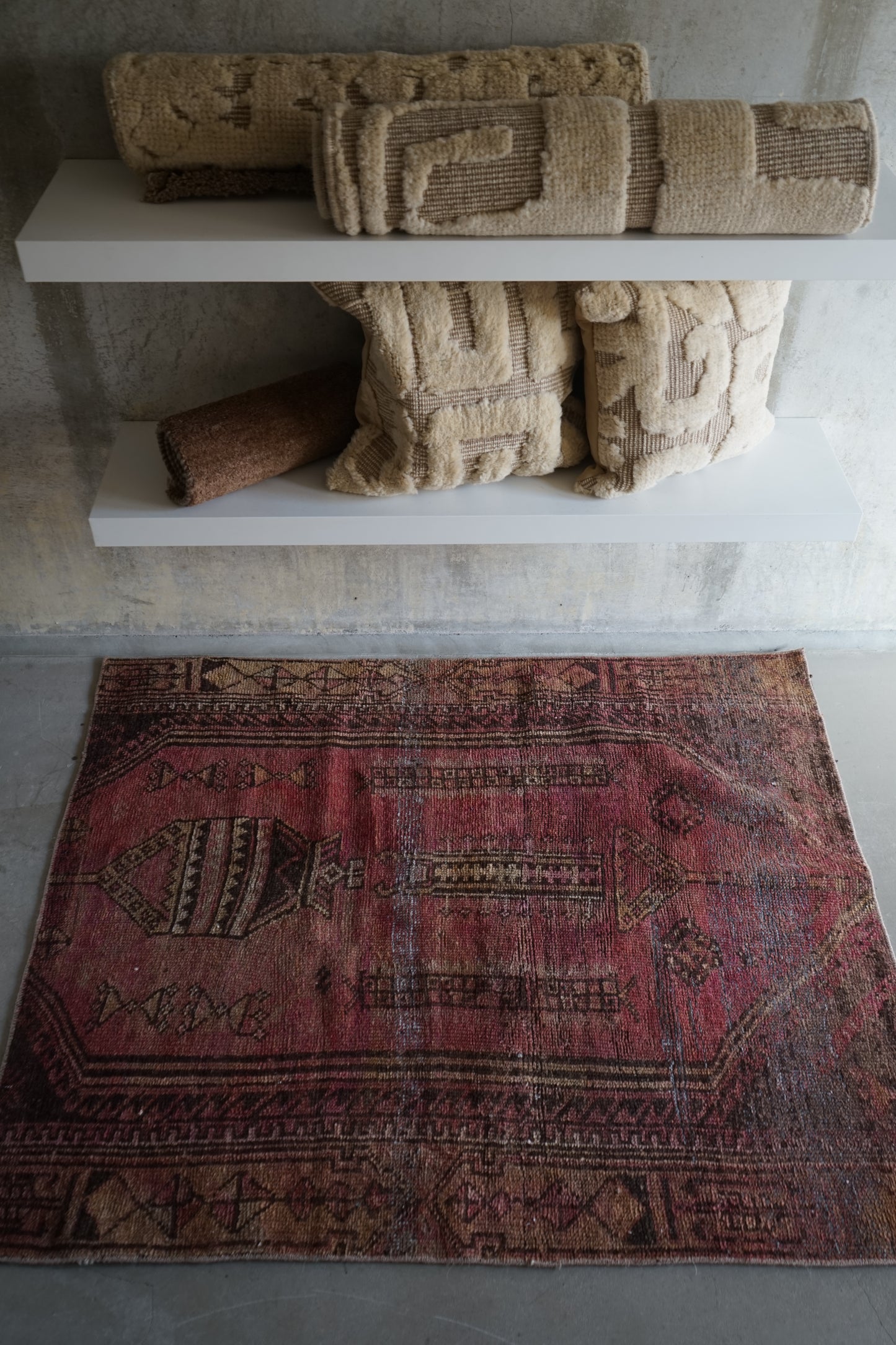 TURKEY OLD SHABBY PURPLE SMALL SIZE 1970年代 126 × 105 cm No.TR25216