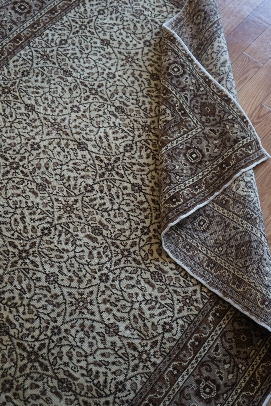Türkiye Old Kayseri Beige , Brown Flower 1970年代 210 × 142 cm No.TR25388