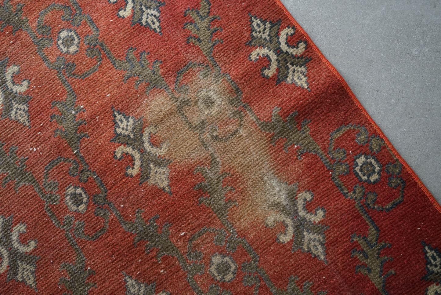 TURKEY OLD ISPARTA BLOOD ORANGE 1970年代 172 × 86 cm No.TR25150