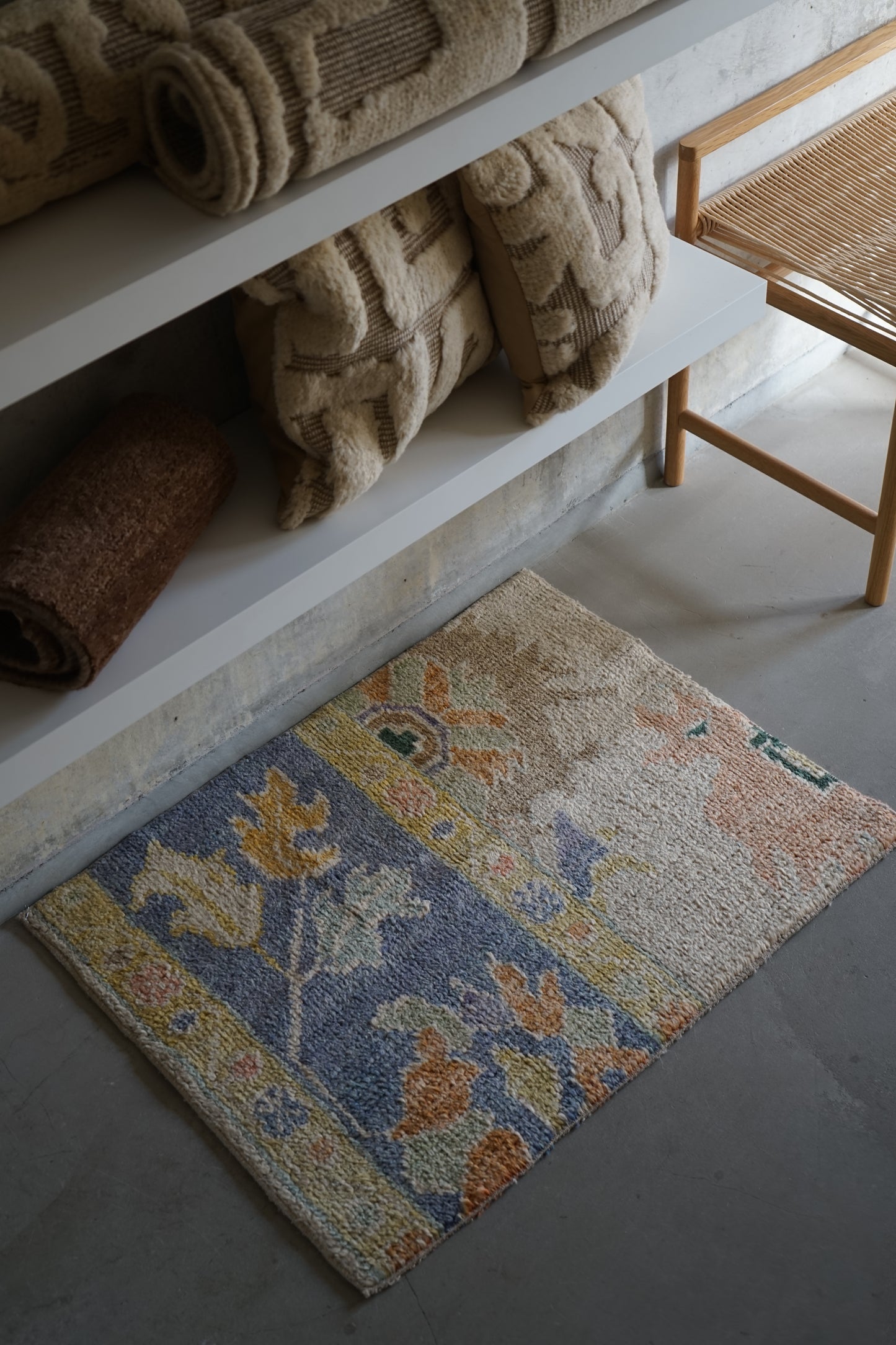 TURKEY VINTAGE SMALL RUG BEIGE FLOWER 85 × 66 cm No.TR25188