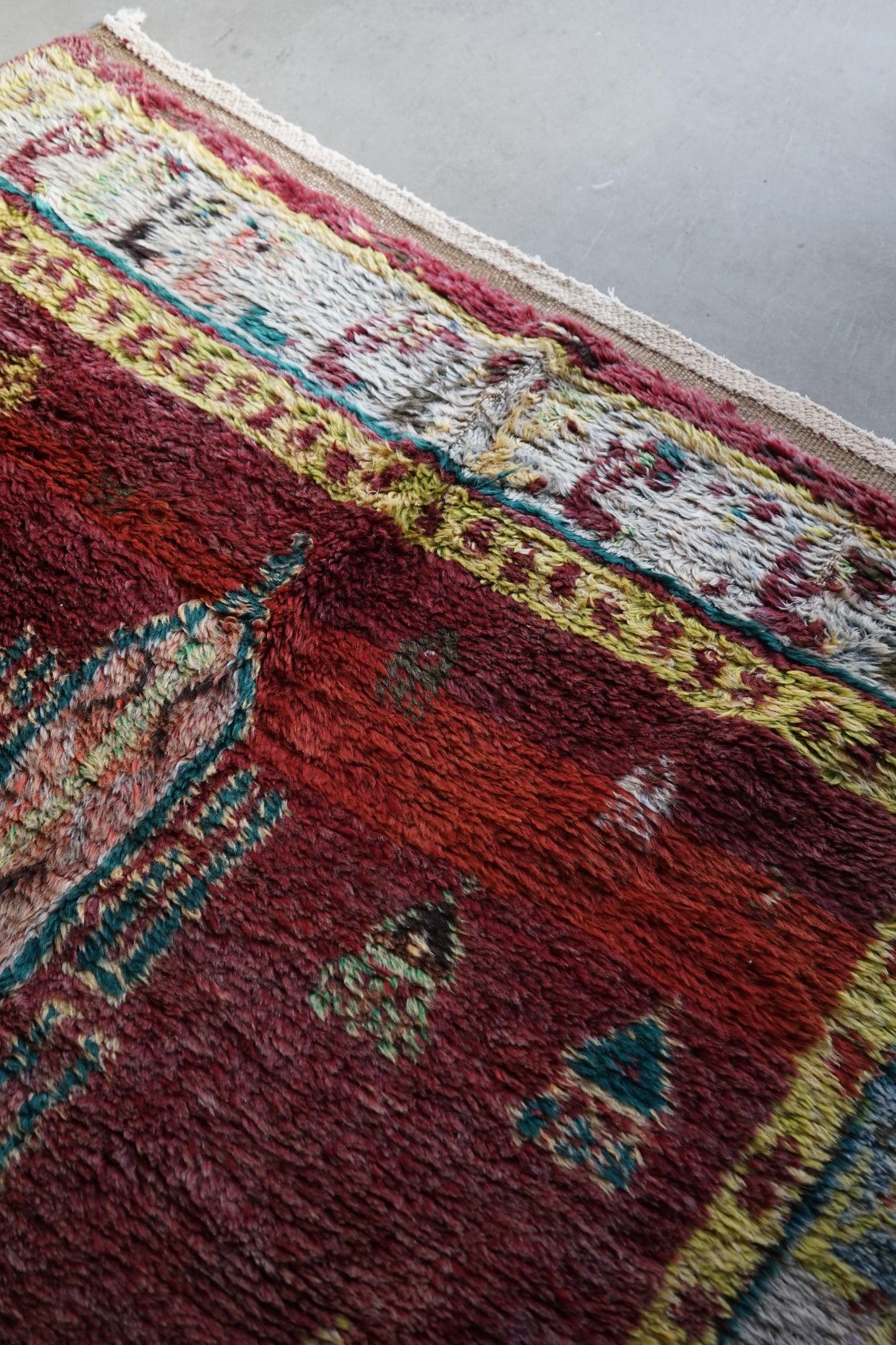 TRIBAL RUG TURKEY OLD OUSHAK 1965年代 154 × 133 cm No.TR25193