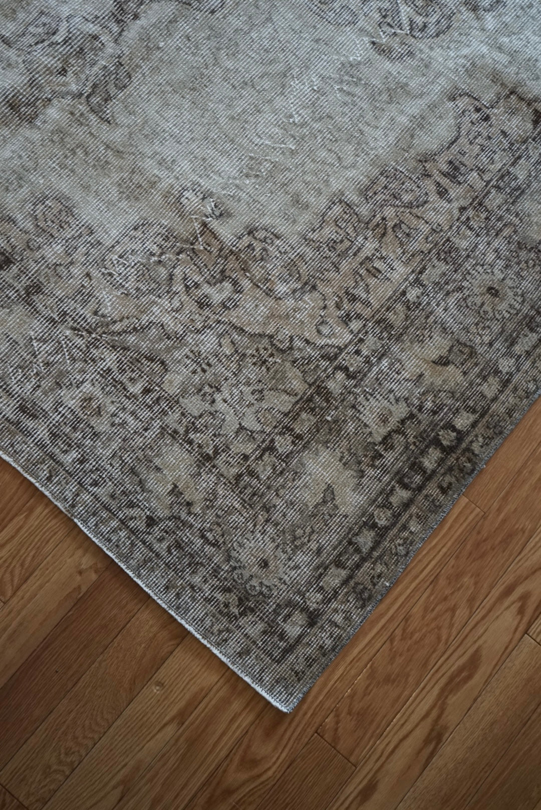 Türkiye Old Isparta Medallion Beige , Glay 1960年代 255.5 × 184 cm No.TR25491 / 国内送料無料