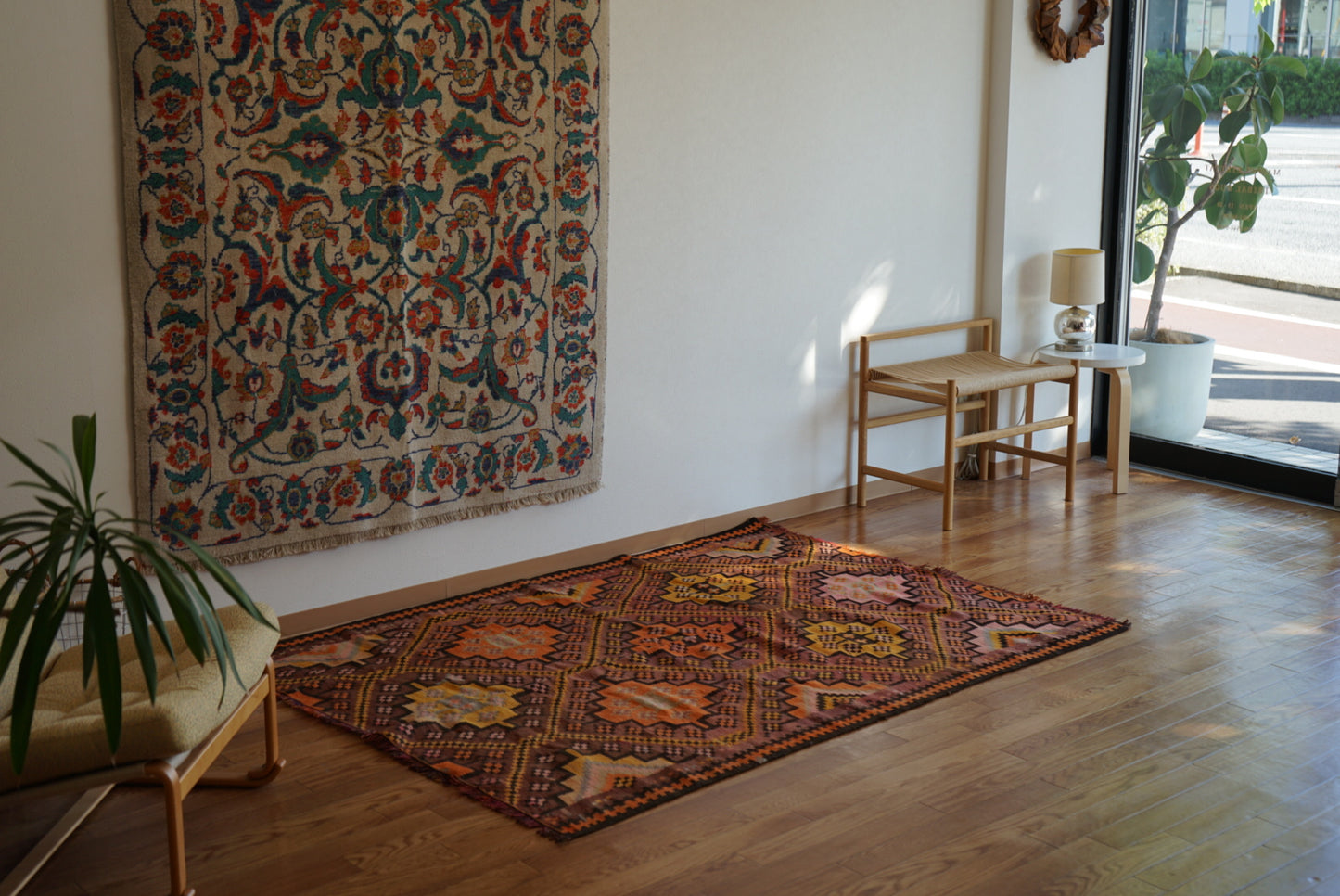 Türkiye Old Kilim Kars Tribal Design Purple 1970年代 180.5 × 135 cm No.TR25548 / 国内送料無料・羊毛手織りキリム
