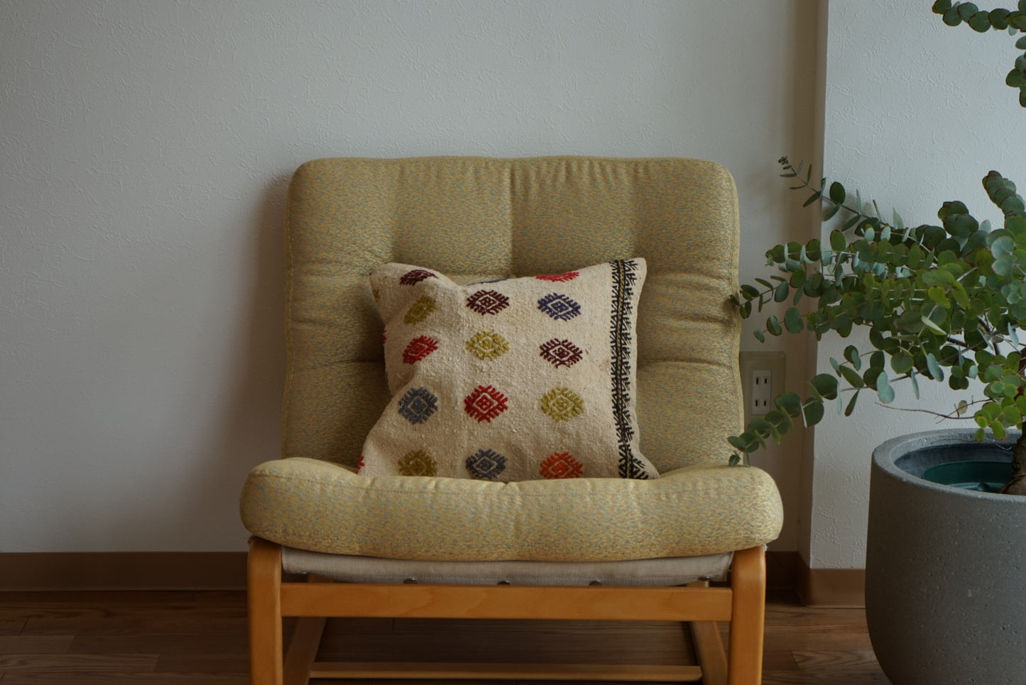 Türkiye Old Kilim Cushion Cover Beige Colorful 40 × 40 cm No.TR25443