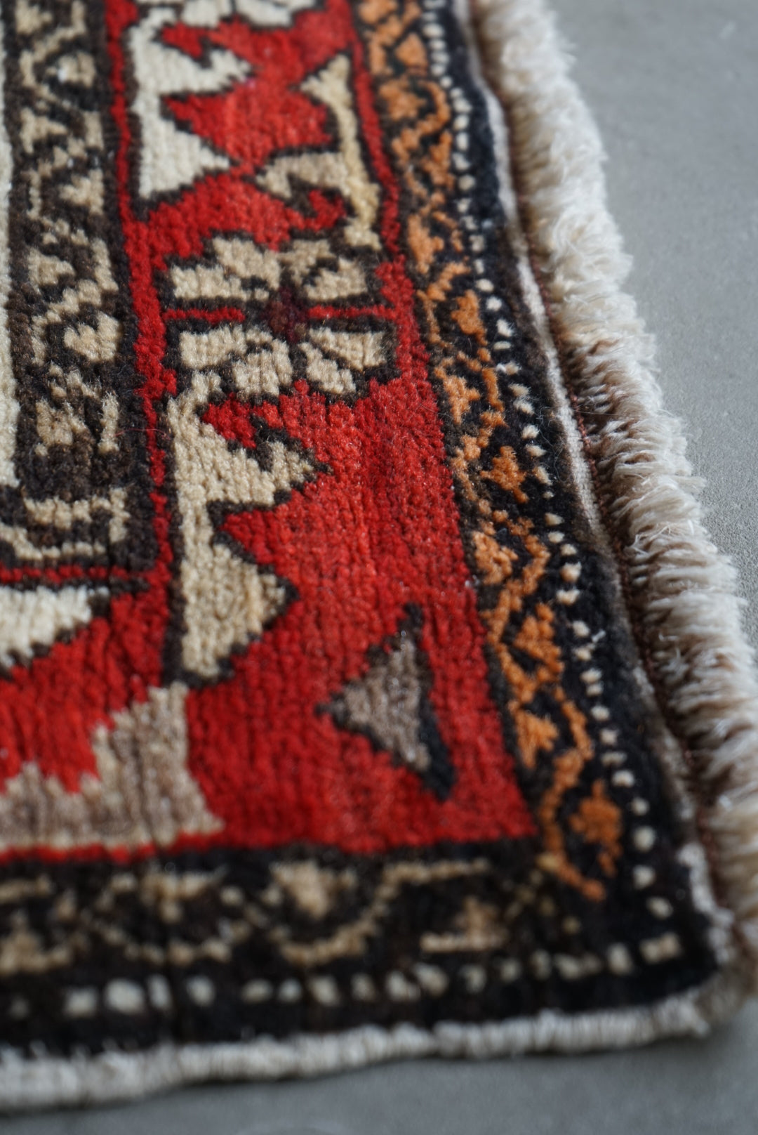 Türkiye Old Anatolia Kid's Prayer rug "Armond" 1960年代 92 × 78 cm No.TR25322