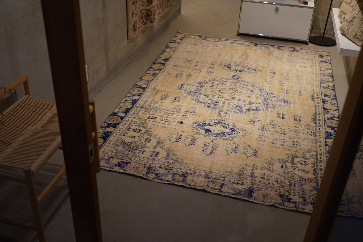 Türkiye Old Isparta Beige Blue 1970年代 246 × 159 cm No.TR25226