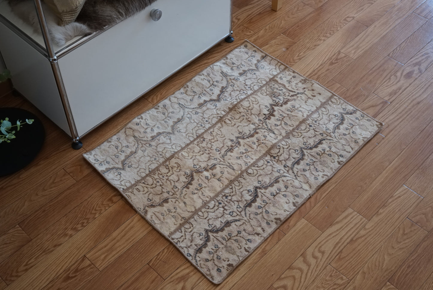 Türkiye Old Oushak Patchwork Beige , Ivory 1970年代 80.5 × 63 cm No.TR25467