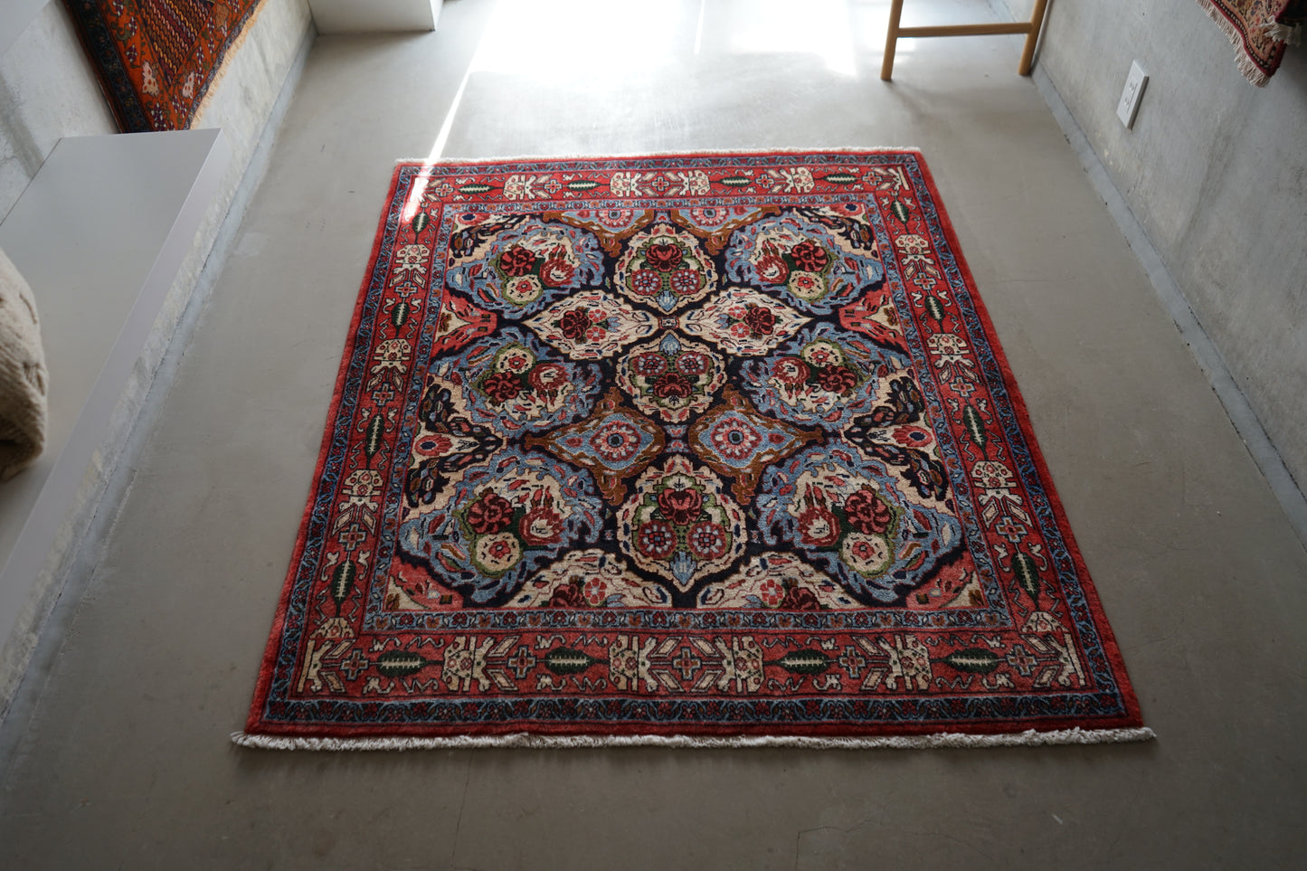 IRAN ANTIQUE BIJAR SANANDAJI MILZA ALI 1920年代 150 × 127 cm